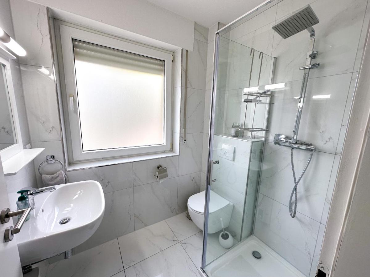 Stilvolles, Frisch Renoviertes 2Zi Apartment Mit Kueche Und Balkon In Kliniknaehe Bad Oeynhausen Exteriér fotografie